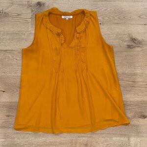 Rose & Olive Mustard Sleeveless Blouse‎